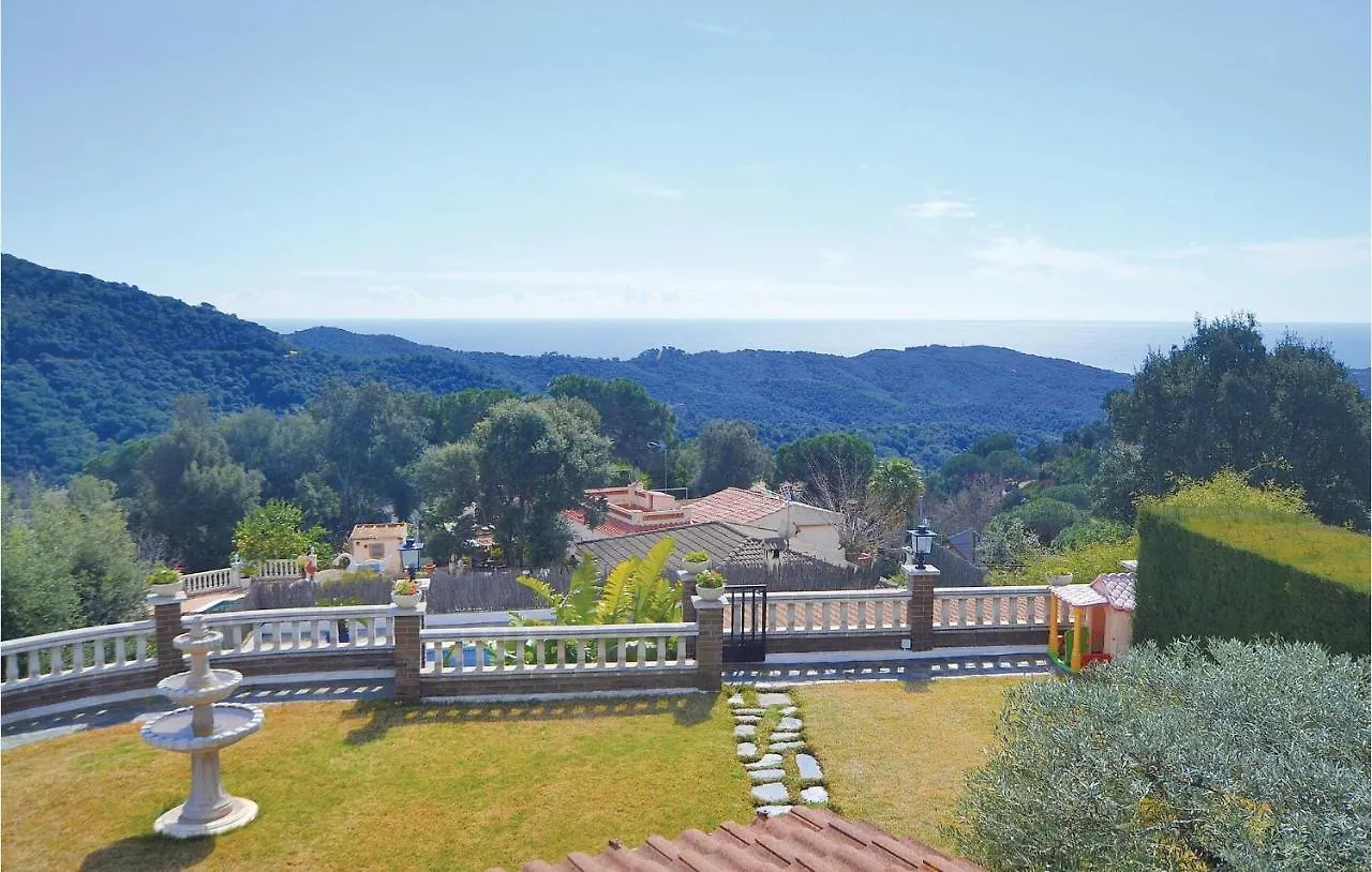 Cozy Home In St, Cebria De Vallalta With Wifi Sant Cebria de Vallalta