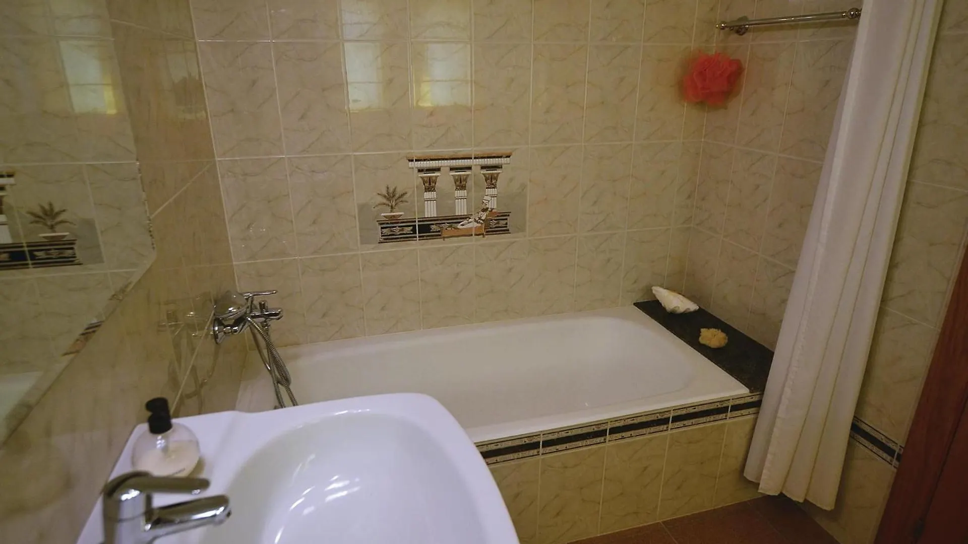 Cozy Home In St, Cebria De Vallalta With Wifi Sant Cebria de Vallalta